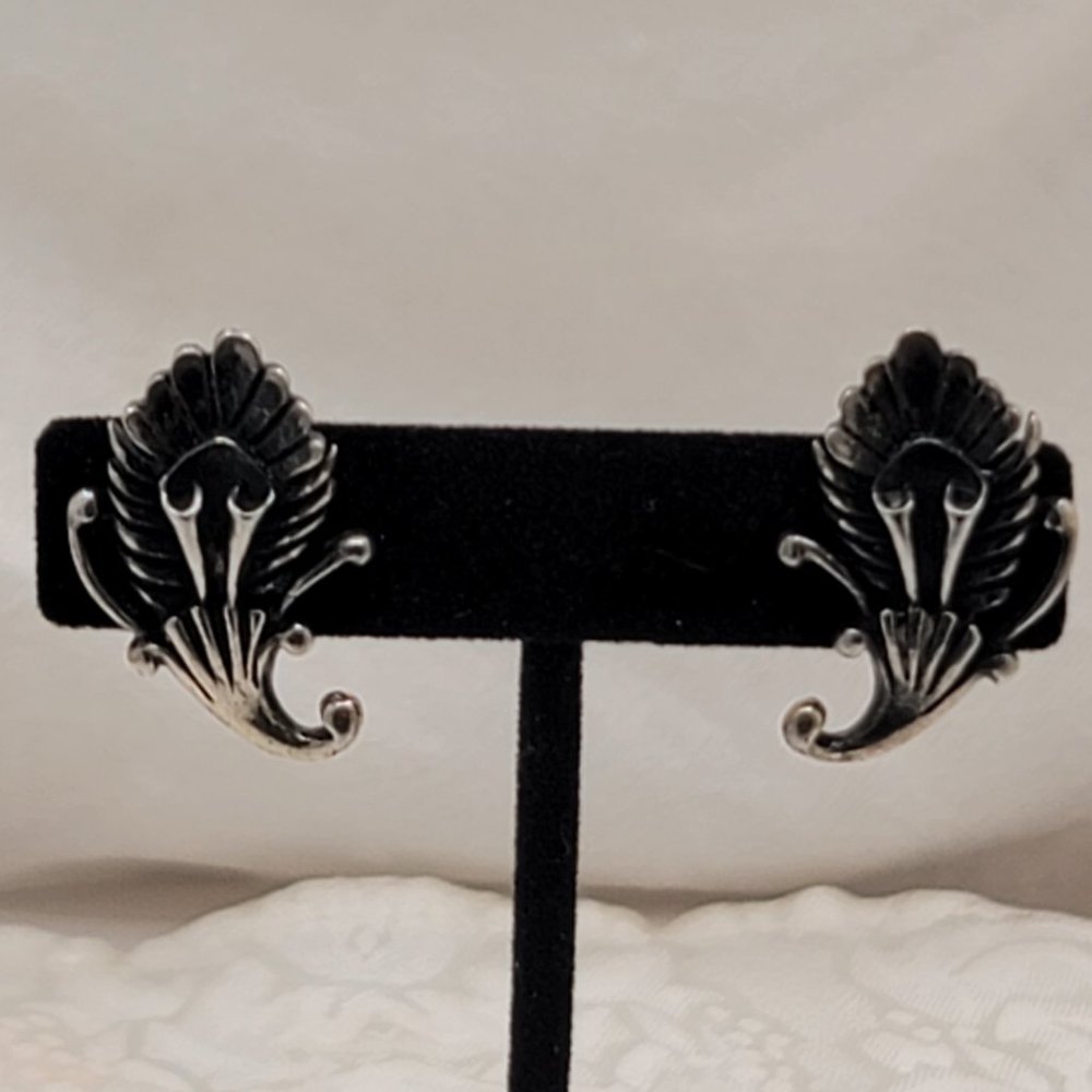 Gorgeous VERY Vintage Sterling Silver Artisan Earrings